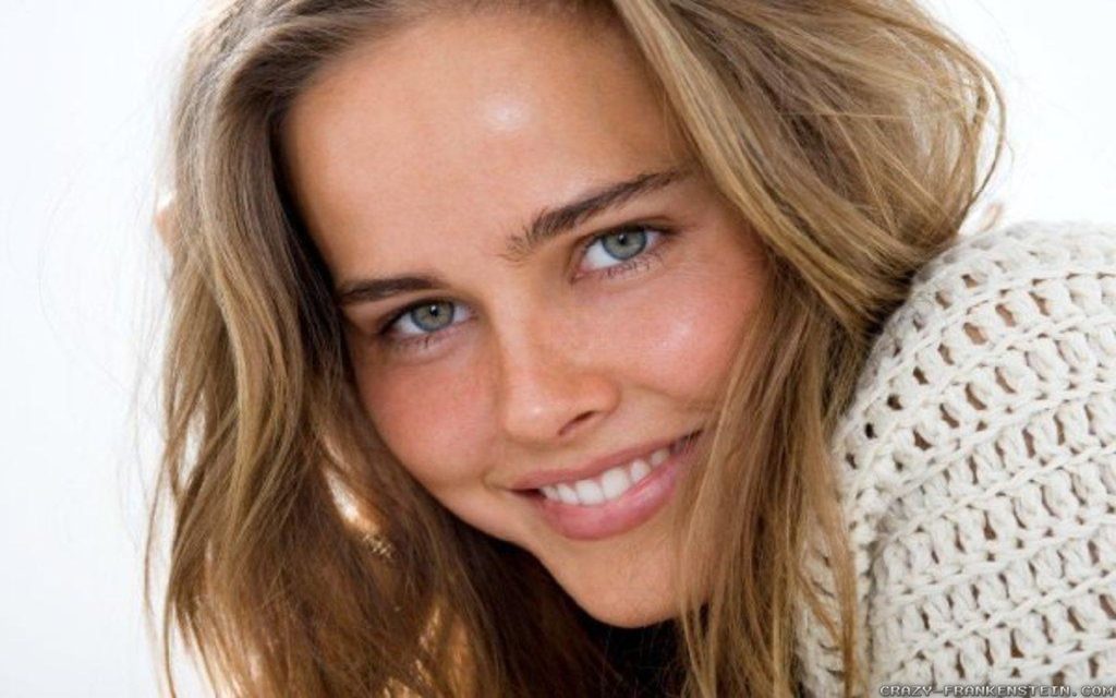 Did Isabel Lucas Have Plastic Surgery Everything You Need To Know